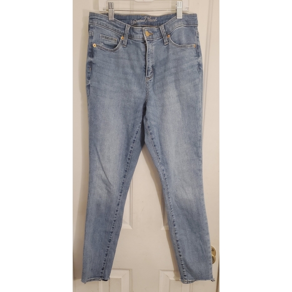 Universal Thread Jeans w Custom HandPainted Pocket - Picture 3 of 5